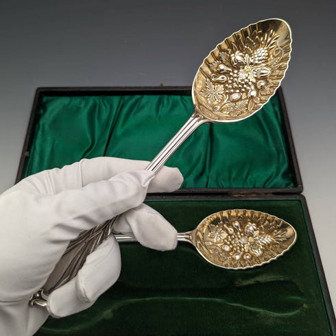 1900 年左右英國古董銀盤漿果湯匙一對帶盒